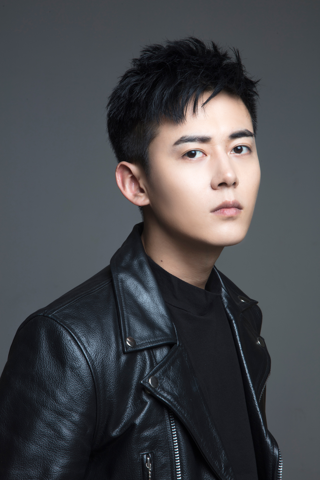 男演员罗，魅力与实力的完美融合展现